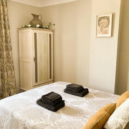 Bel Appartement Avec Grande Terrasse Sud Vaison-la-Romaine Exterior foto